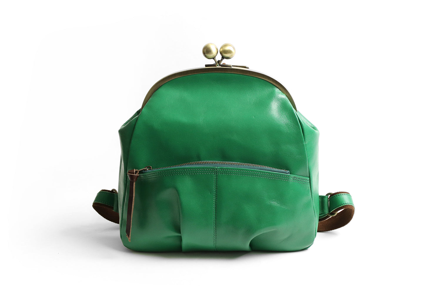 Laisser Faire by LILY / Q's Gamaguchi leather backpack that makes your back look cute 