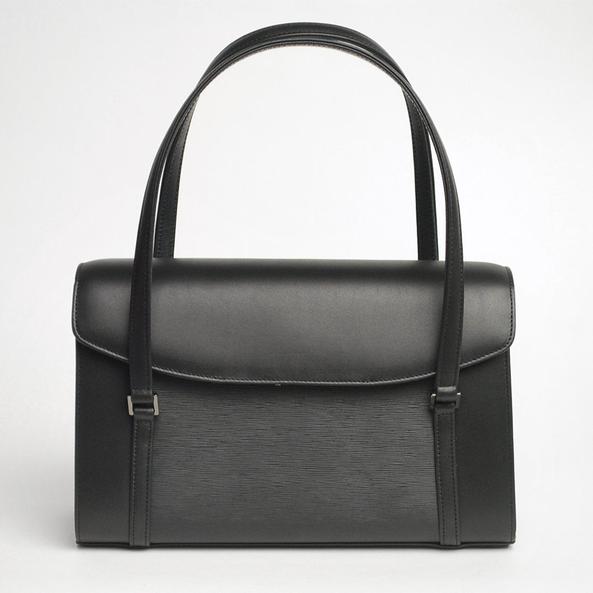 YUMI KATSURA Produced by Switching the metal fittings according to the scene Elegant black formal bag made of cowhide leather M