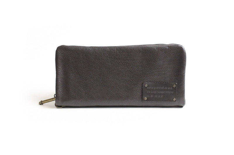 FU-SI FERNALLE / A-wallet   上質なイタリアンラムレザーのラウンドファスナー長財布