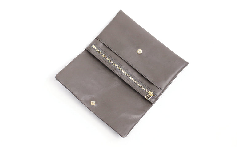 Neutral Gray  ハスキー ふんわりソフトで手に馴染む馬革の ウォレットバッグ クラッチ 日本製