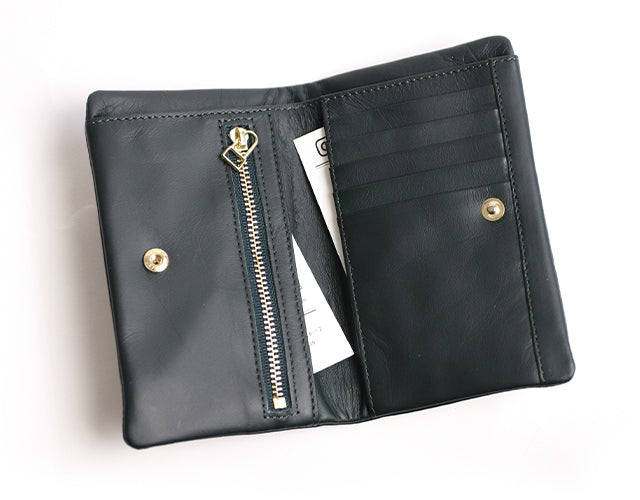 Neutral Gray  ハスキー 新色登場 ふんわりソフトで手に馴染む馬革の 二つ折財布  クラッチ 日本製