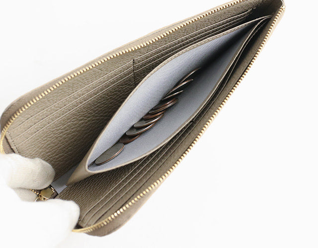 Atelier nuu / loop 優しいトーンの色味と、柔らかいイタリア革。 タッセルが揺れるLファスナー長財布
