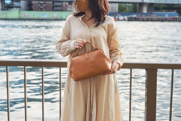Atelier nuu / Parcel   ダレスバッグのようにパカっと開く2wayミニボストン