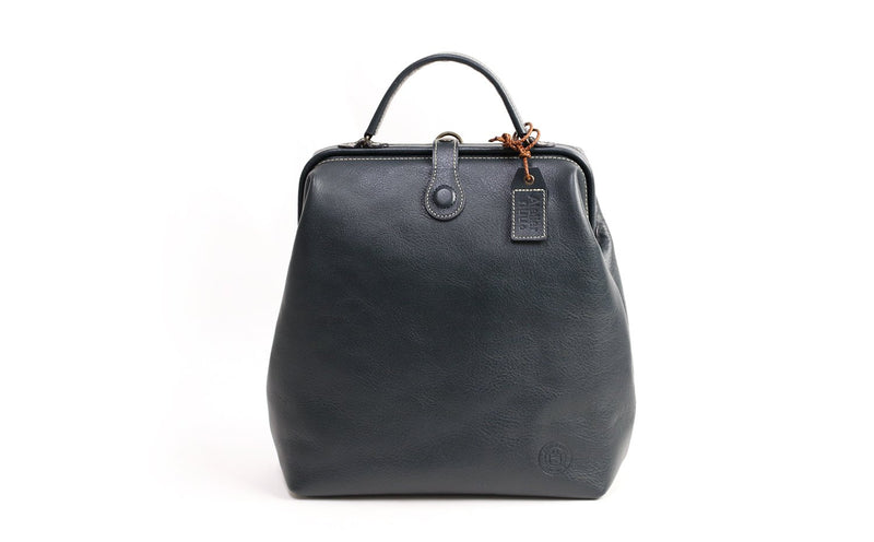 Atelier nuu / Parcel がま口のようにパカッとひらく「ダレス」モデルのリュックM