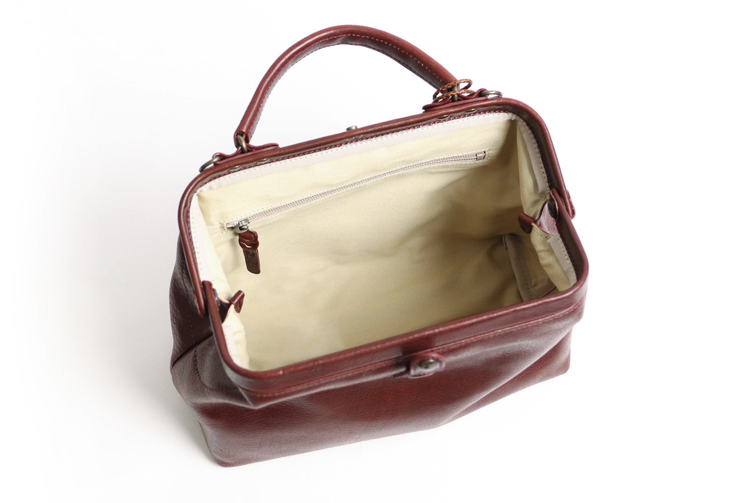 Atelier nuu / Lezza botanica vino 2-way mini Dulles bag made of sustainable leather dyed with wine residue 