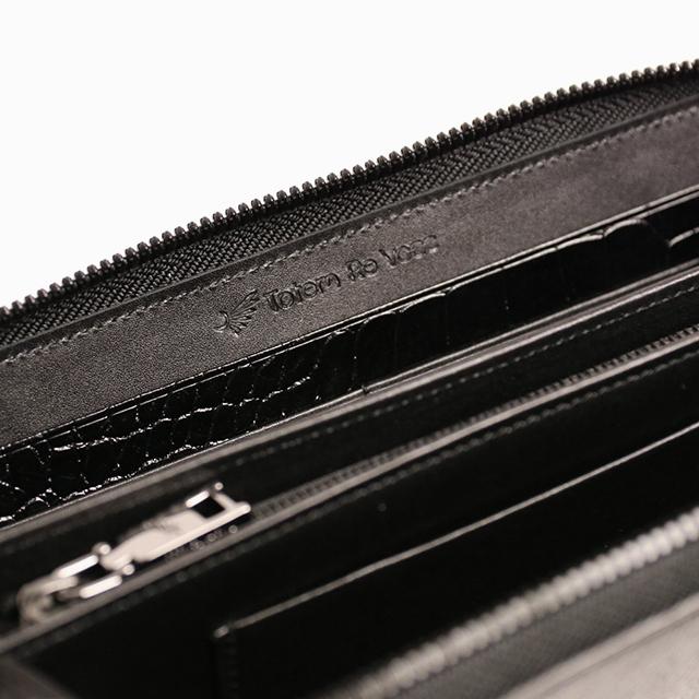 Totem Re Vooo / Baby buffalo wallet イタリア製のベビーバッファロー（子水牛）の力強い表情のラウンドファスナ